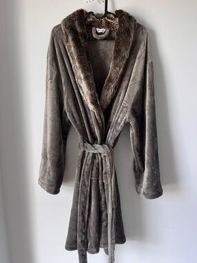 Fleece Robe | Taupe | Faux Fur Collar | Knee Length | Size M
